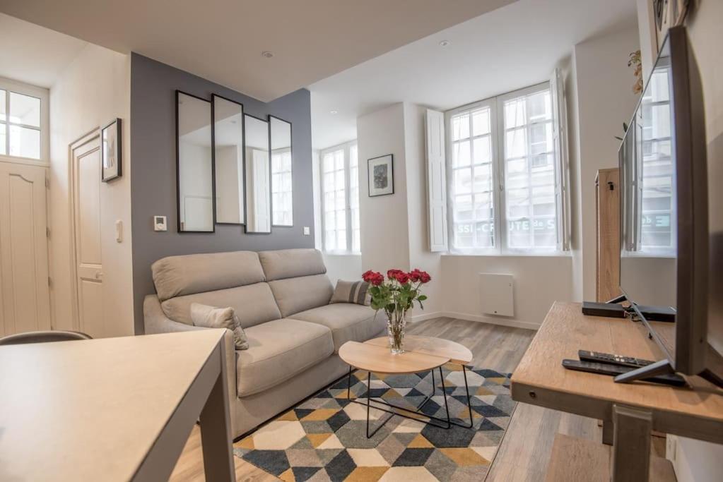 L'Espine Apartment Angers Bagian luar foto