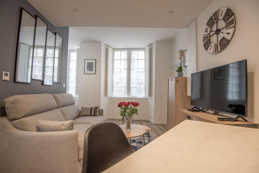 L'Espine Apartment Angers Bagian luar foto